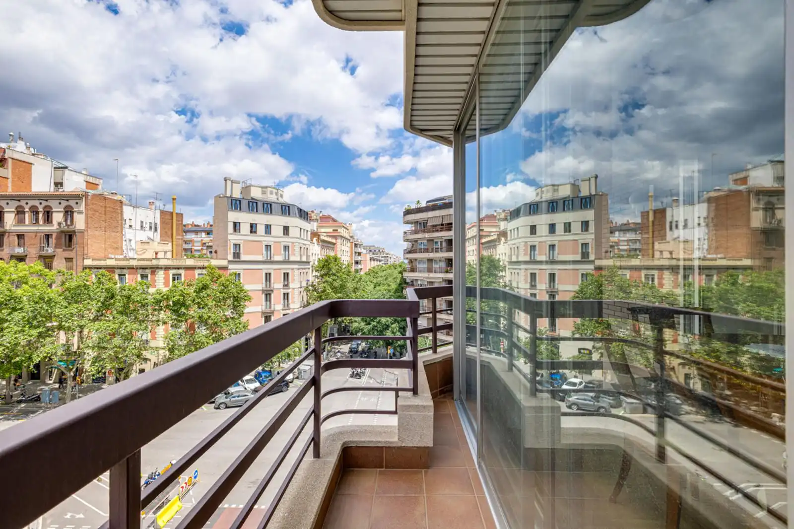 Piso con terraza en venta en COMTE URGELL, imagen 8