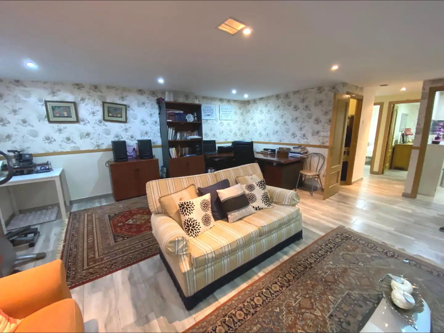 Haus oder Chalet zum Verkauf in Monforte del Cid mit Klimaanlage, Privatgarten und Terrasse