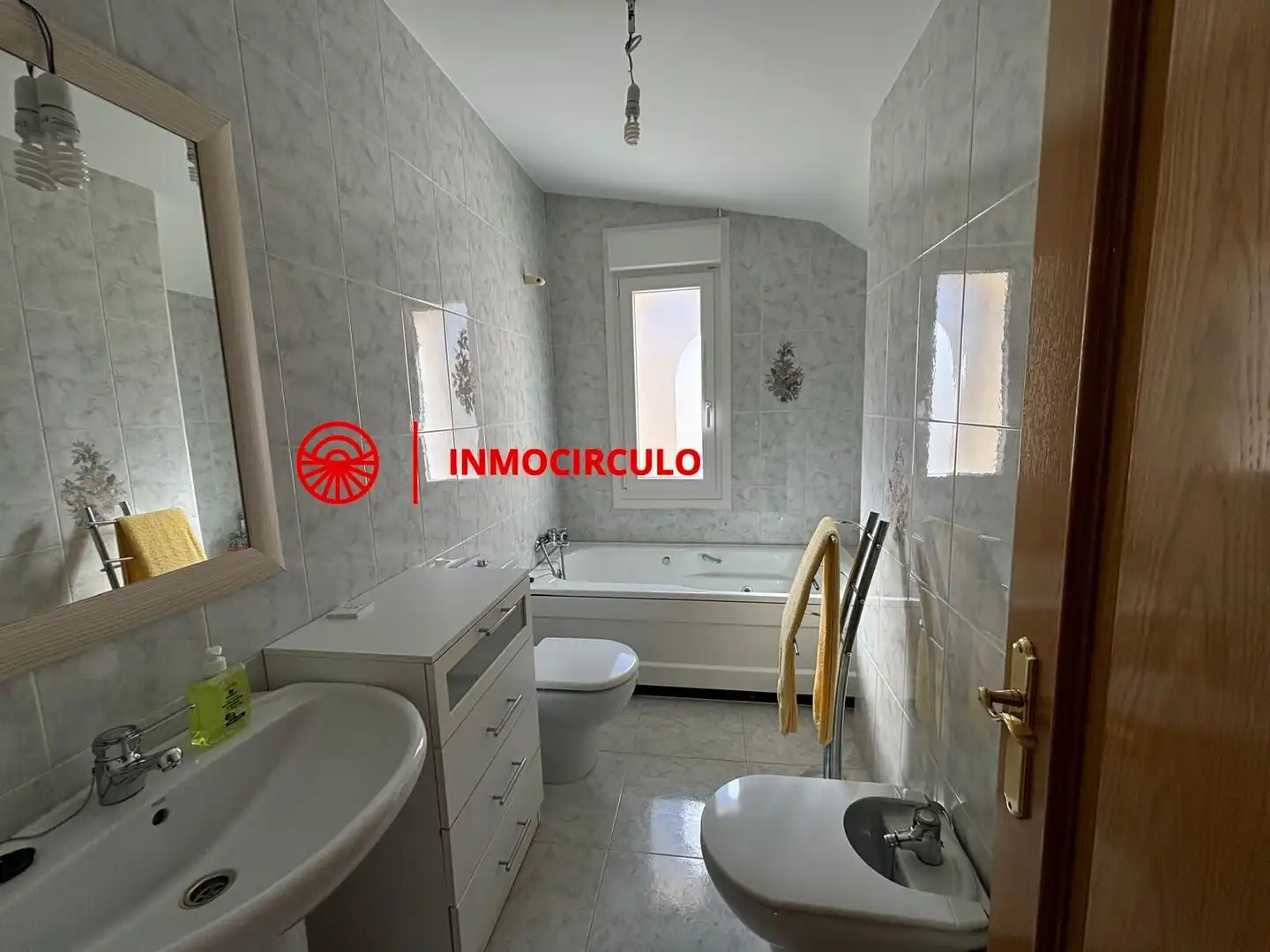Bathroom of Houses for sale in Ibeas de Juarros  with Heating, Private garden and Terrace