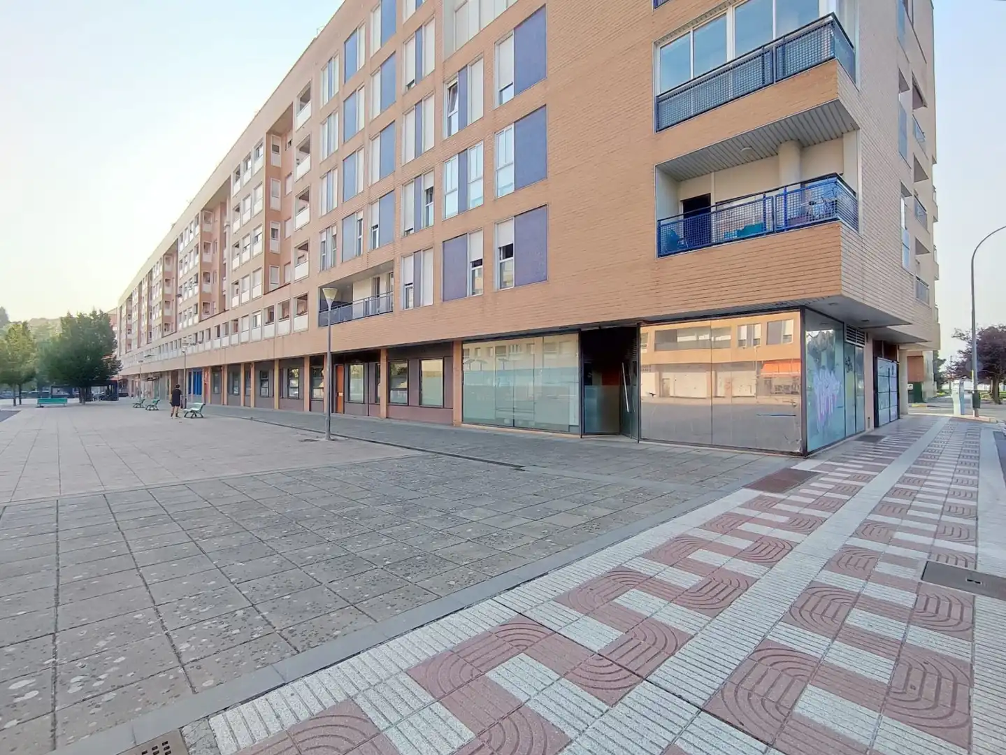 Vista exterior de Local en venta en  Pamplona / Iruña con Aire acondicionado