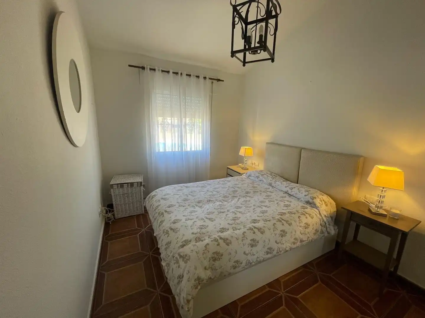 Habitación de Casa adosada de alquiler en Algeciras con Piscina comunitaria