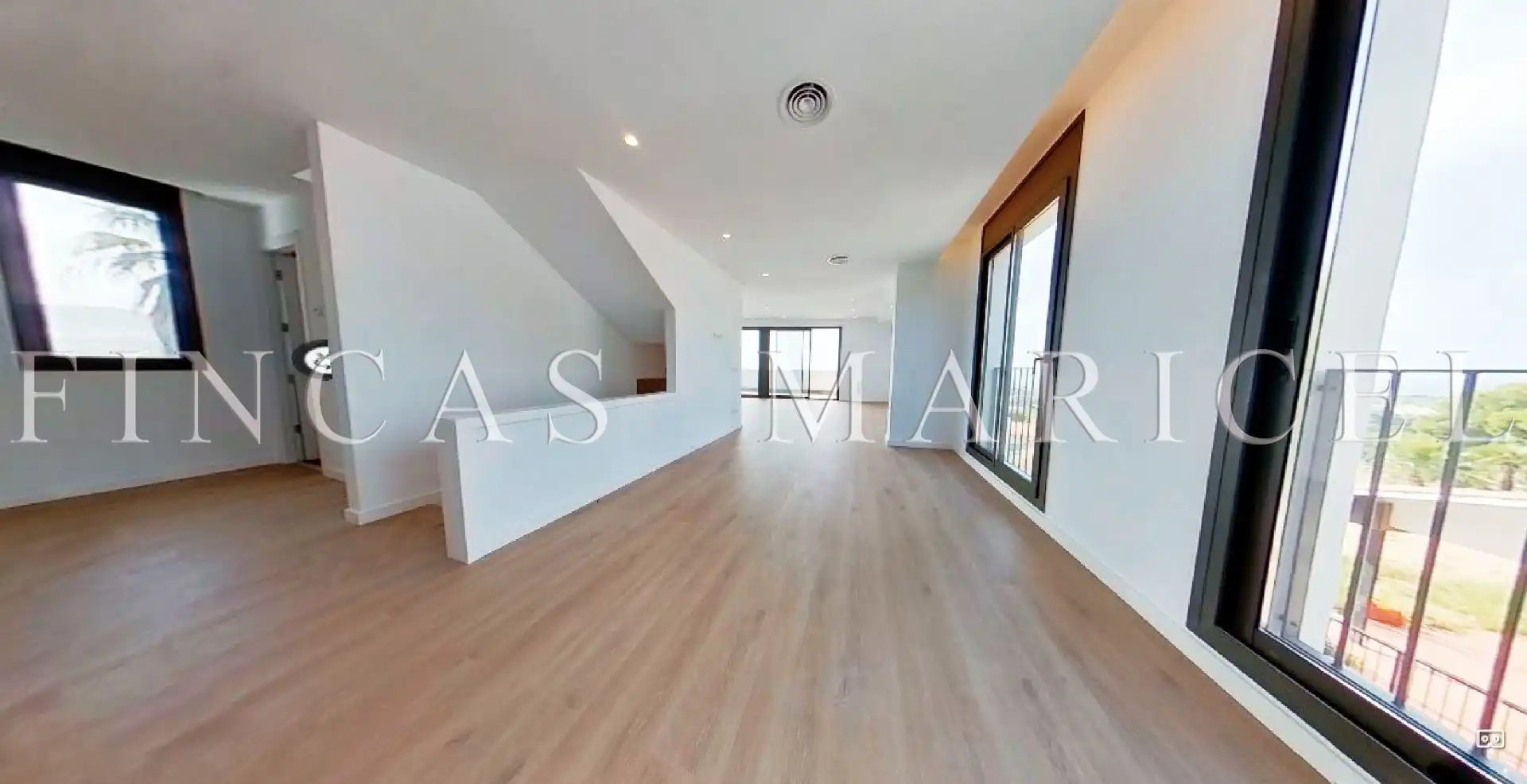 Haus oder Chalet zum Verkauf in Sitges mit Klimaanlage, Heizung und Privatgarten