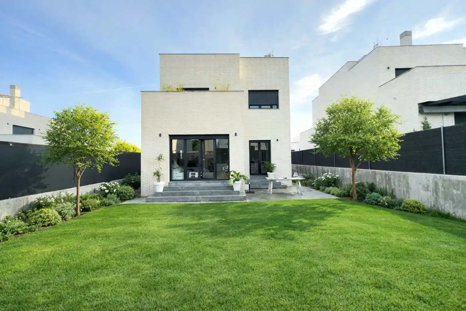 Vista exterior de Casa o xalet en venda en Arroyomolinos (Madrid)