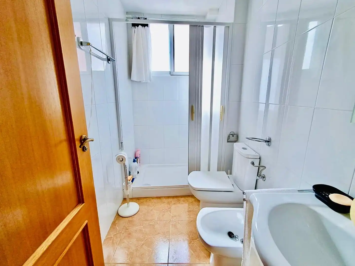 Baño de Piso en venta en Águilas con Terraza y Amueblado