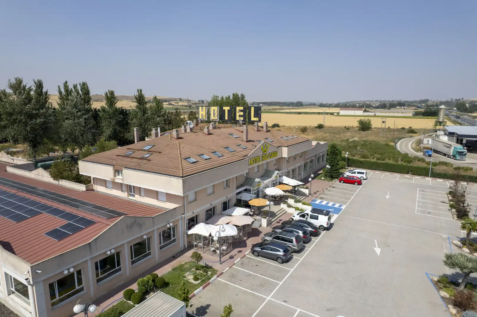 Edificio en venta en Cavia