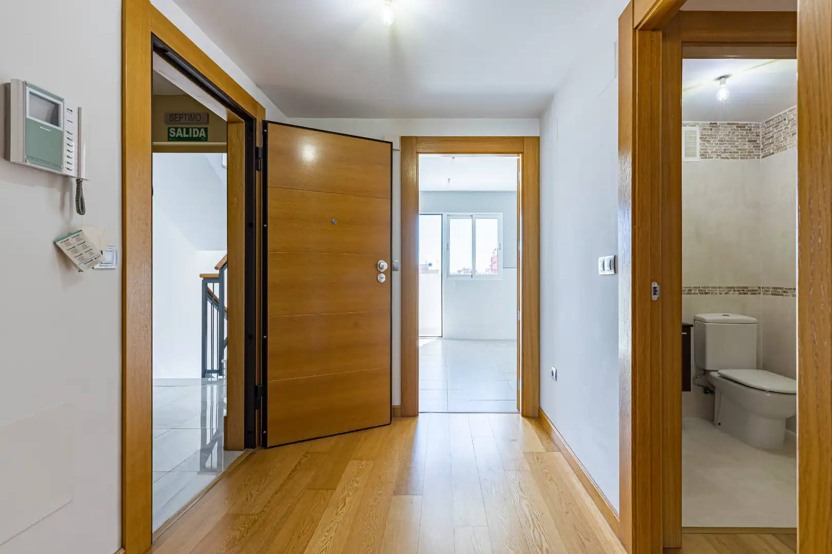 Flat for sale in Avenida Reina Victoria Eugenia, 2, Alameda