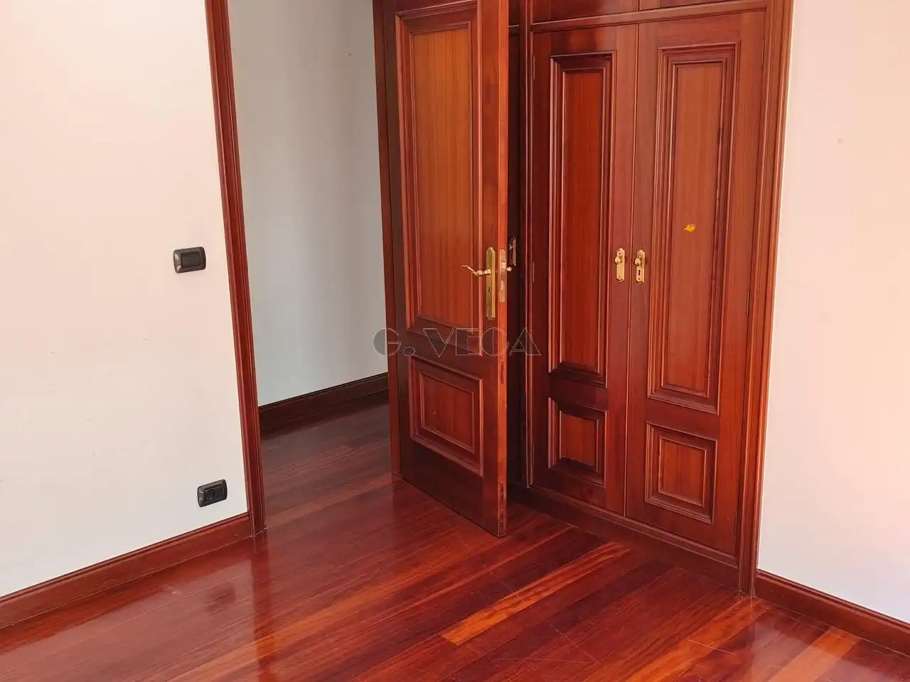 Flat for rent in Vigo   with Heating and Storage room