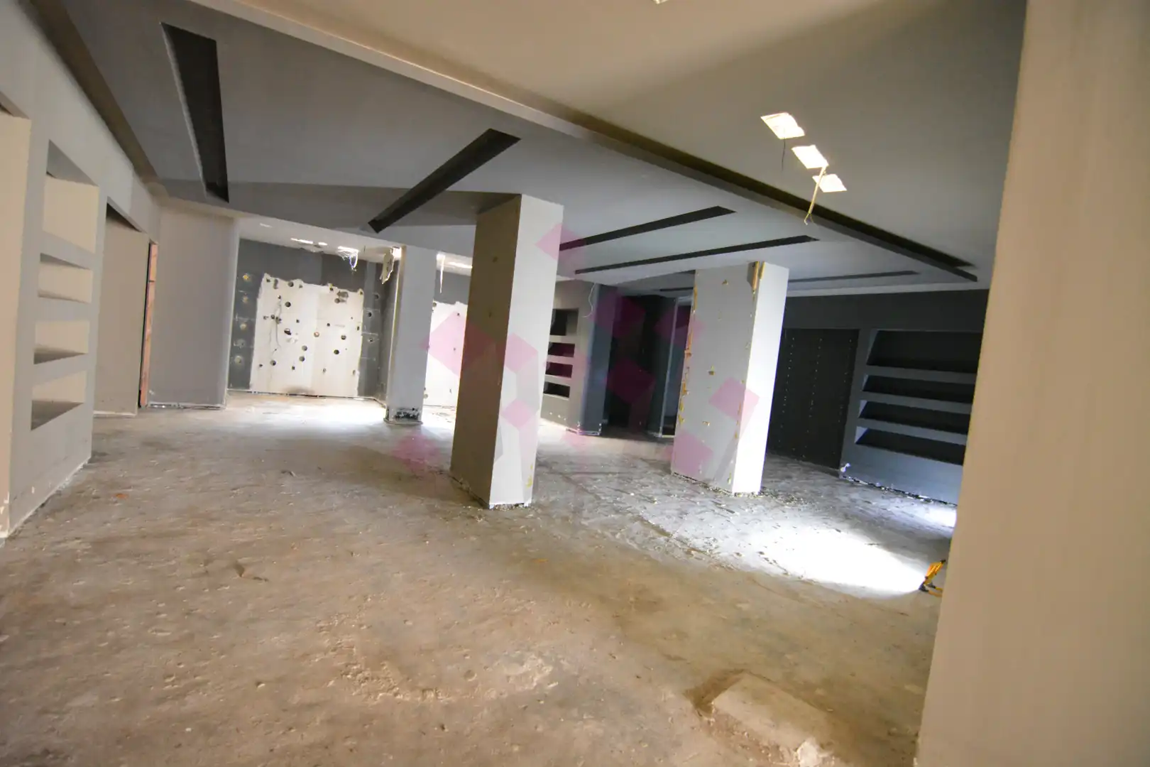 Local comercial en venta en Calle Montesa 4, imagen 4