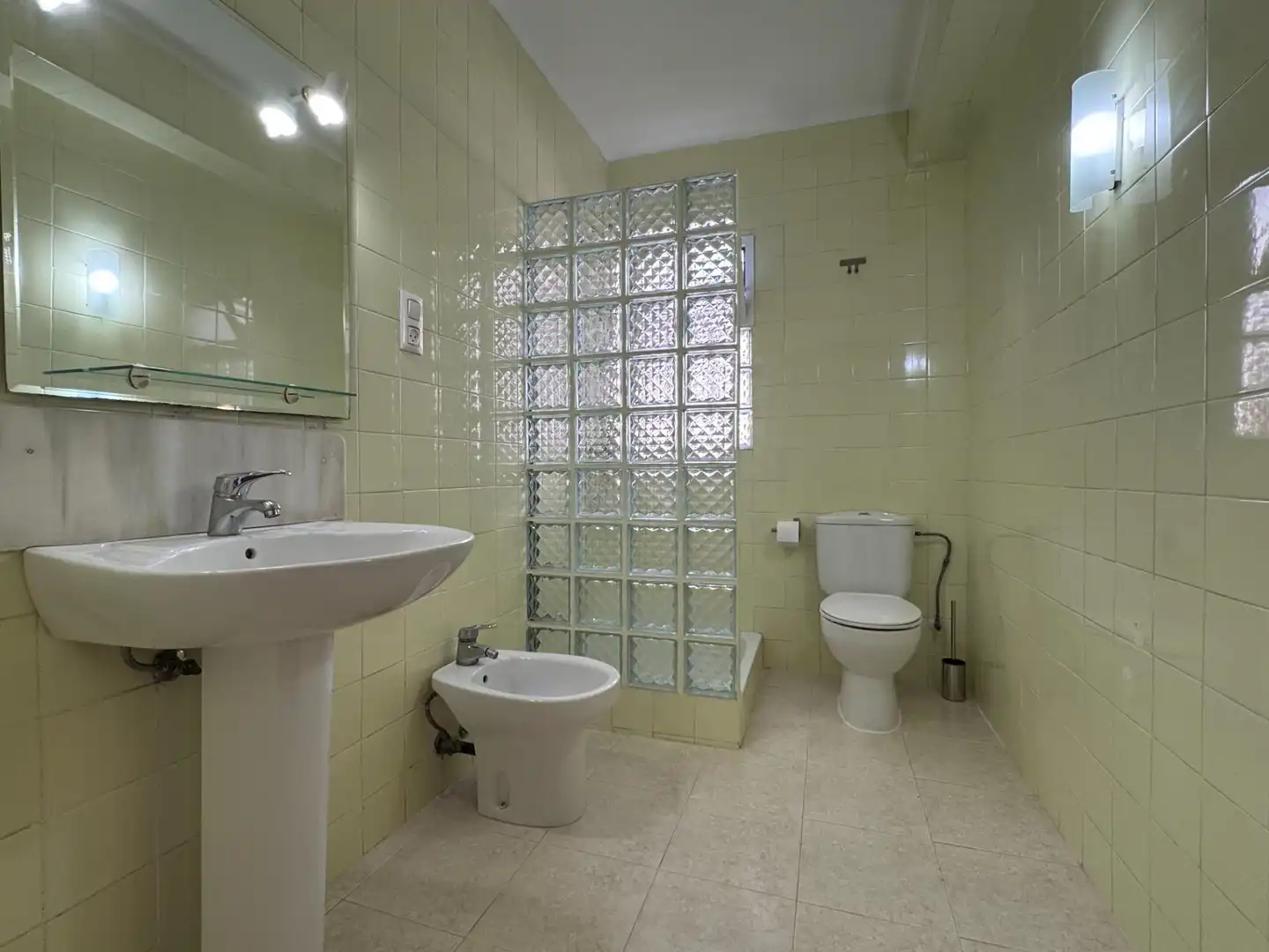Bathroom of Attic for sale in Llíria  with Air Conditioner and Terrace