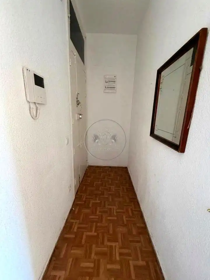 Flat for sale in Madrid  with Balcony