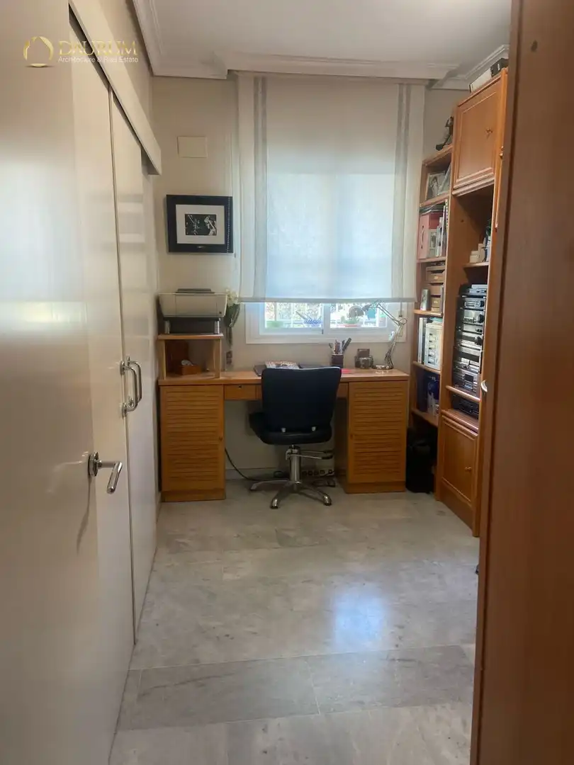 Flat for sale in Sevilla  with Air Conditioner, Heating and Terrace
