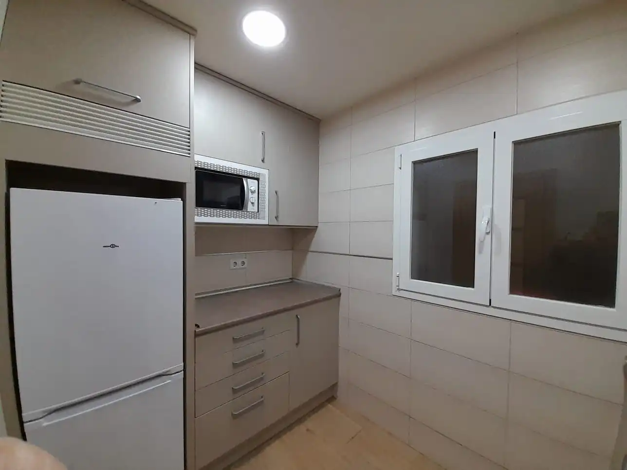Kitchen of Flat for sale in Madrid  with Air Conditioner and Parquet flooring