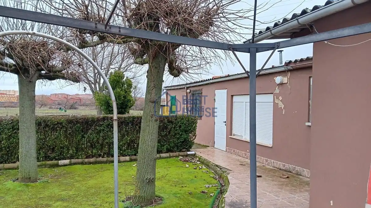Terreni e lotti in vendita a Trobajo del Camino, imagen 7