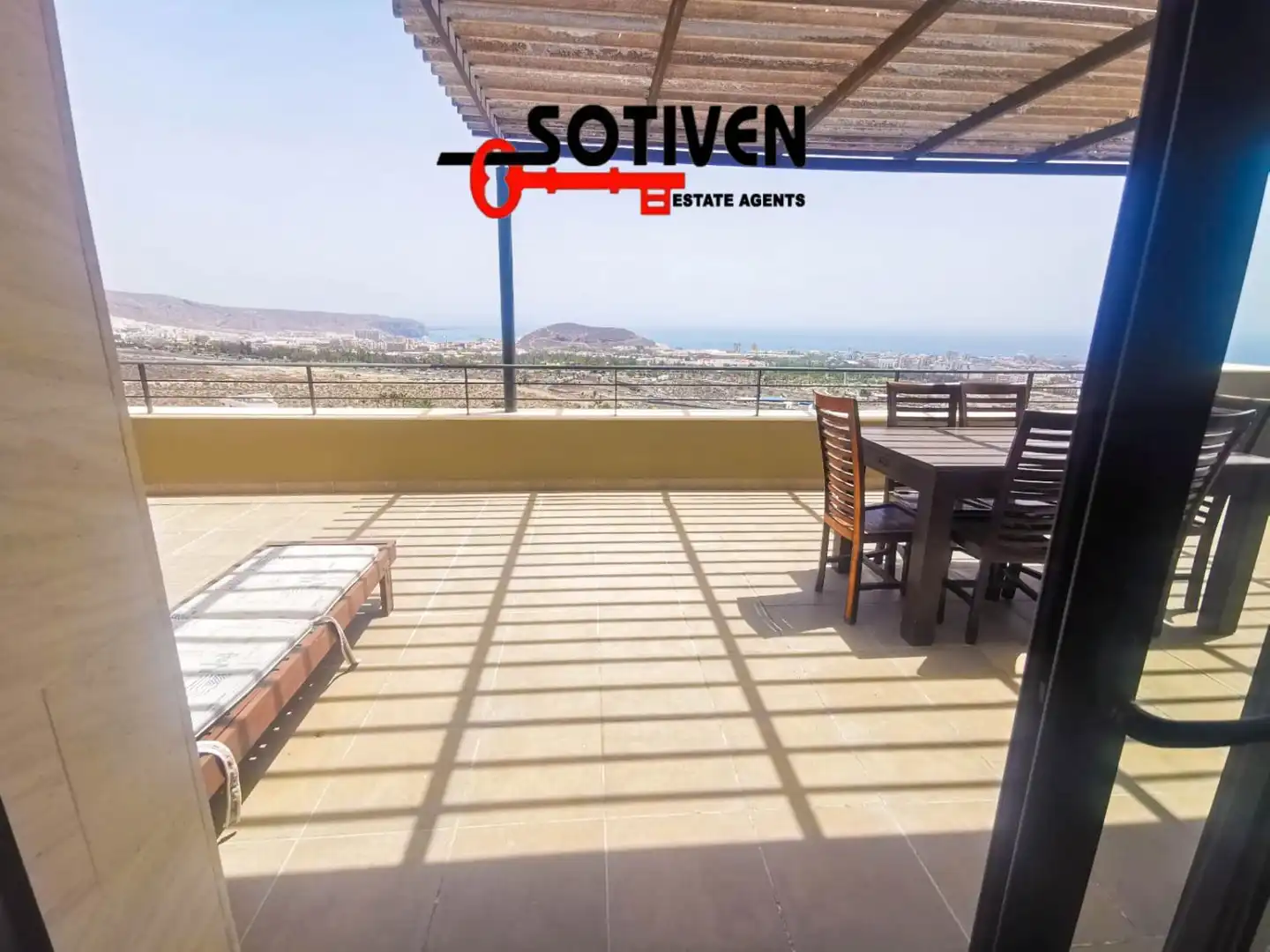 Terrasse von Dachboden zum Verkauf in Adeje mit Terrasse und Möbliert