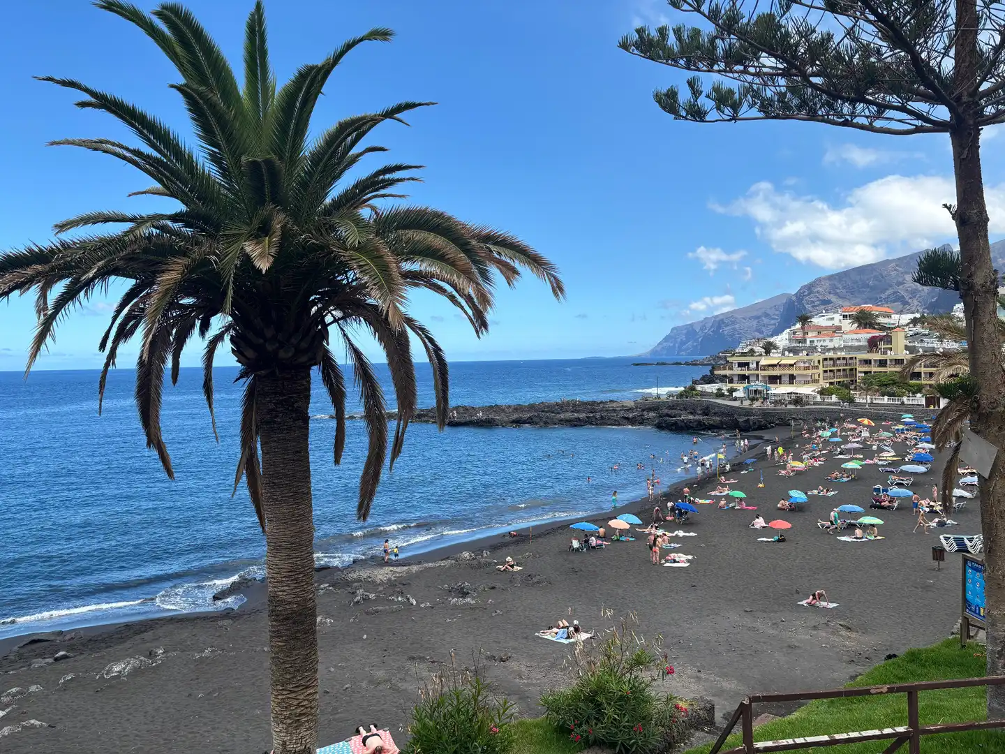 Außenansicht von Wohnungen zum Verkauf in Santiago del Teide mit Terrasse, Möbliert und Gemeinschaftspool