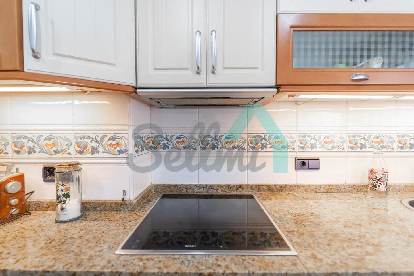 Cuina de Pis en venda en Oviedo  amb Calefacció, Parquet i Terrassa