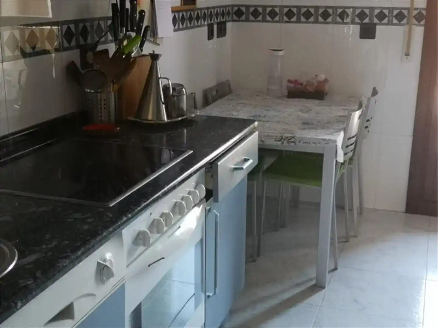 Kitchen of Flat for rent in  Logroño  with Air Conditioner, Private garden and Parquet flooring