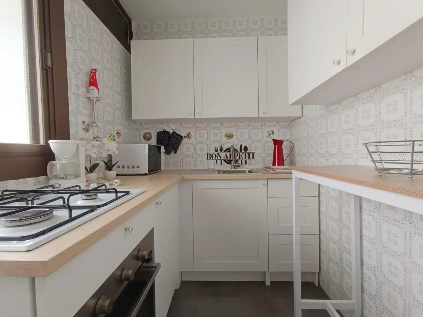 Cuina de Apartament de lloguer en Almería amb Terrassa