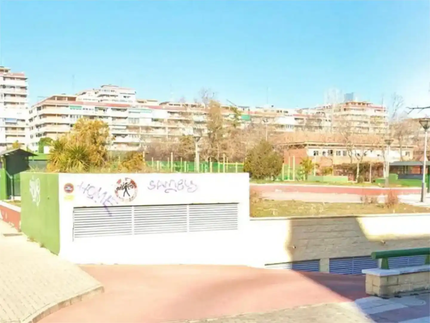 Vista exterior de Garaje de alquiler en Alcorcón
