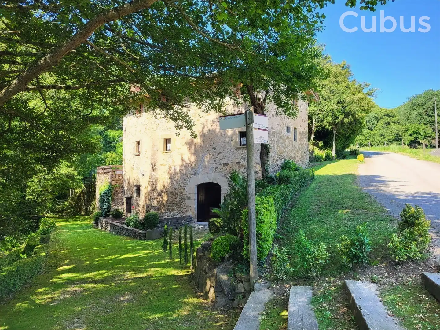 Vista exterior de Finca rústica en venta en Sant Feliu de Pallerols con Calefacción, Terraza y Trastero