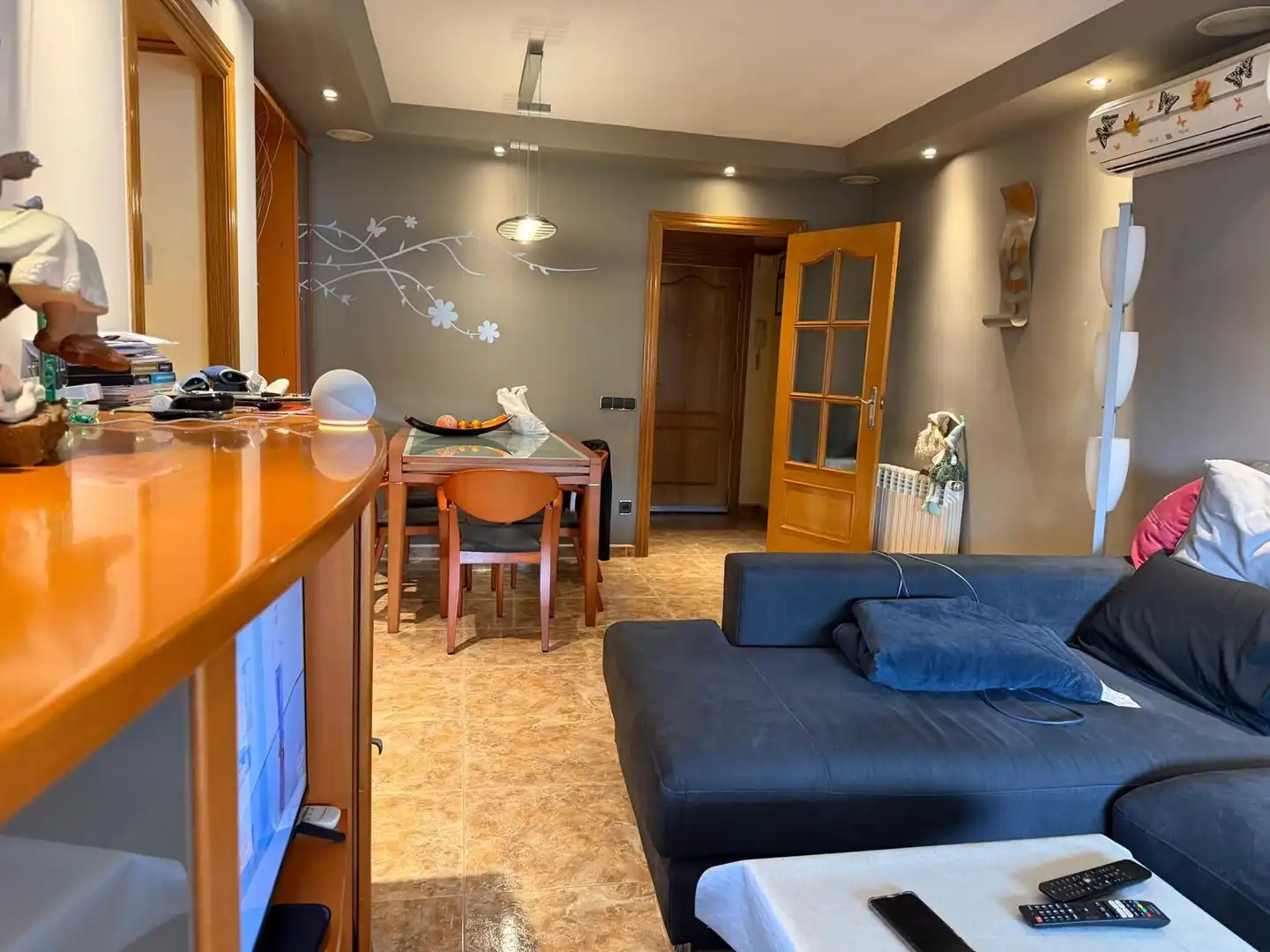 Sala de estar de Piso en venta en Sant Feliu de Llobregat con Aire acondicionado y Calefacción