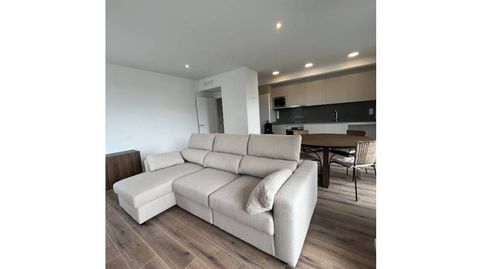 Foto 2 de Pis de lloguer a Calle Bullidors, Domeny, Girona Capital