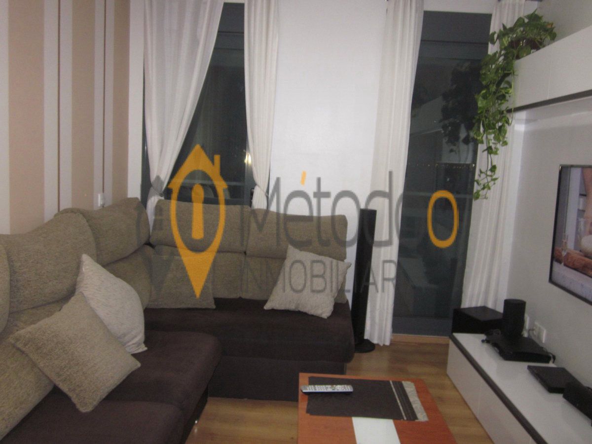 Living room of Flat to rent in  Sevilla Capital  with Air Conditioner, Private garden and Furnished