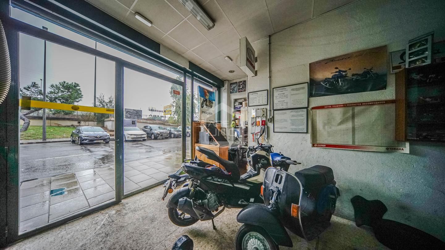 Vista exterior de Local en traspaso en Alcorcón