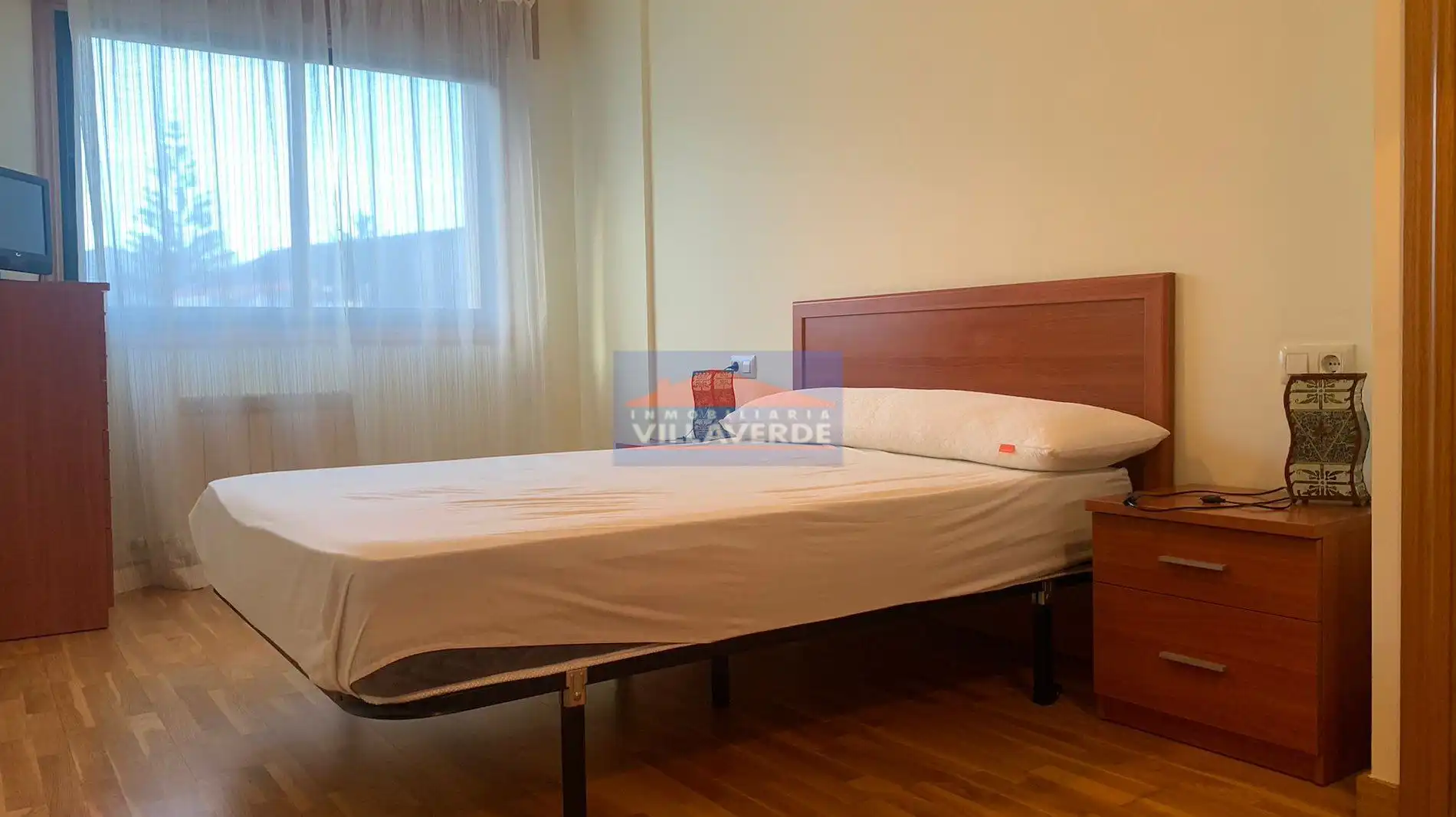 Bedroom of Flat for rent in Cangas   with Furnished, TV and Balcony