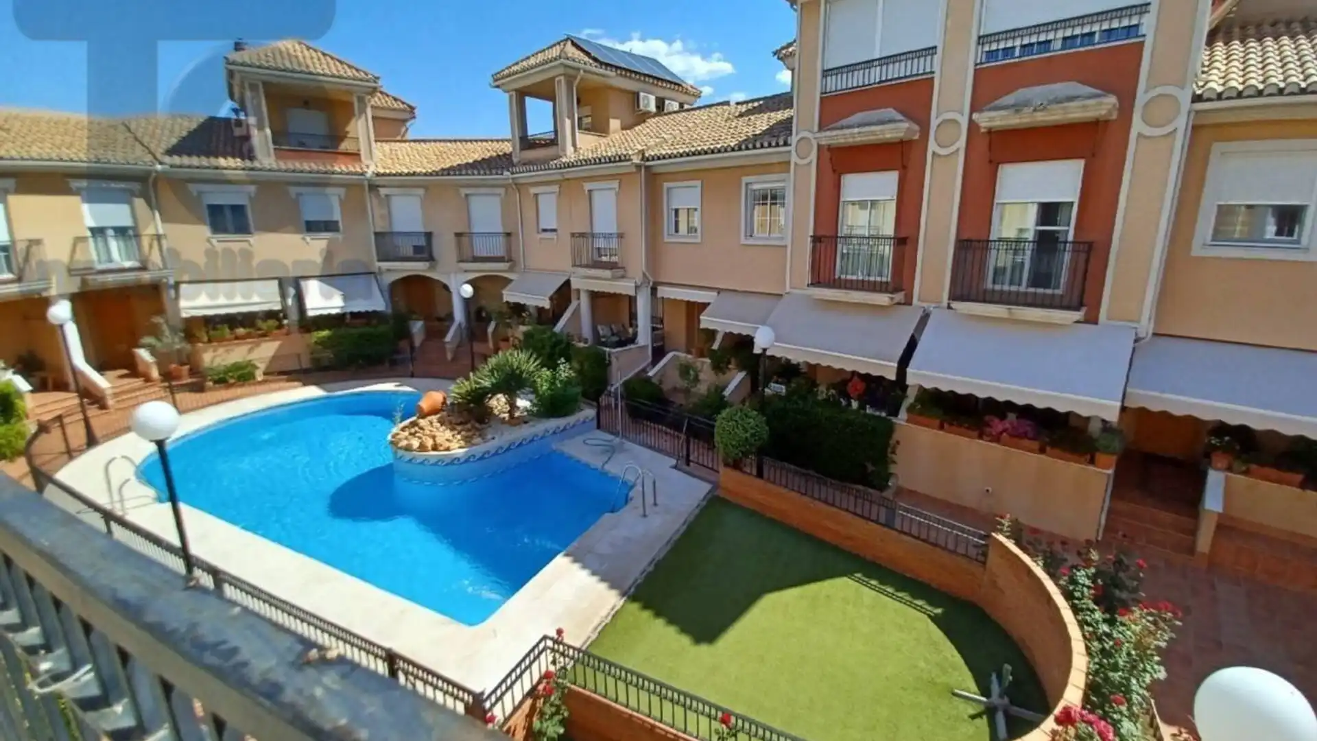 Exterior view of Single-family semi-detached for sale in Armilla  with Air Conditioner, Heating and Terrace