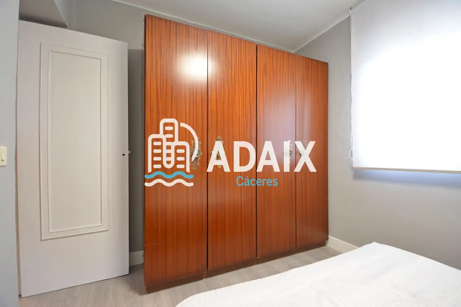 Flat for rent in Pintor Murillo, Casco Antiguo