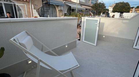 Foto 2 de Casa adosada en venta en  Liszt, 307, Zona Carrefour - Urbanizaciones, Torrevieja