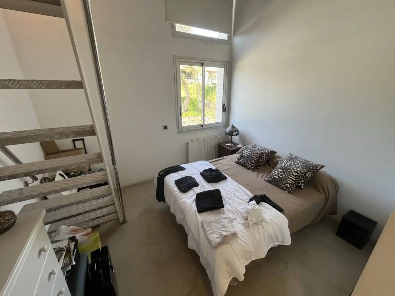 Dormitori de Casa o xalet en venda en Girona amb Aire condicionat, Calefacció i Jardí privat