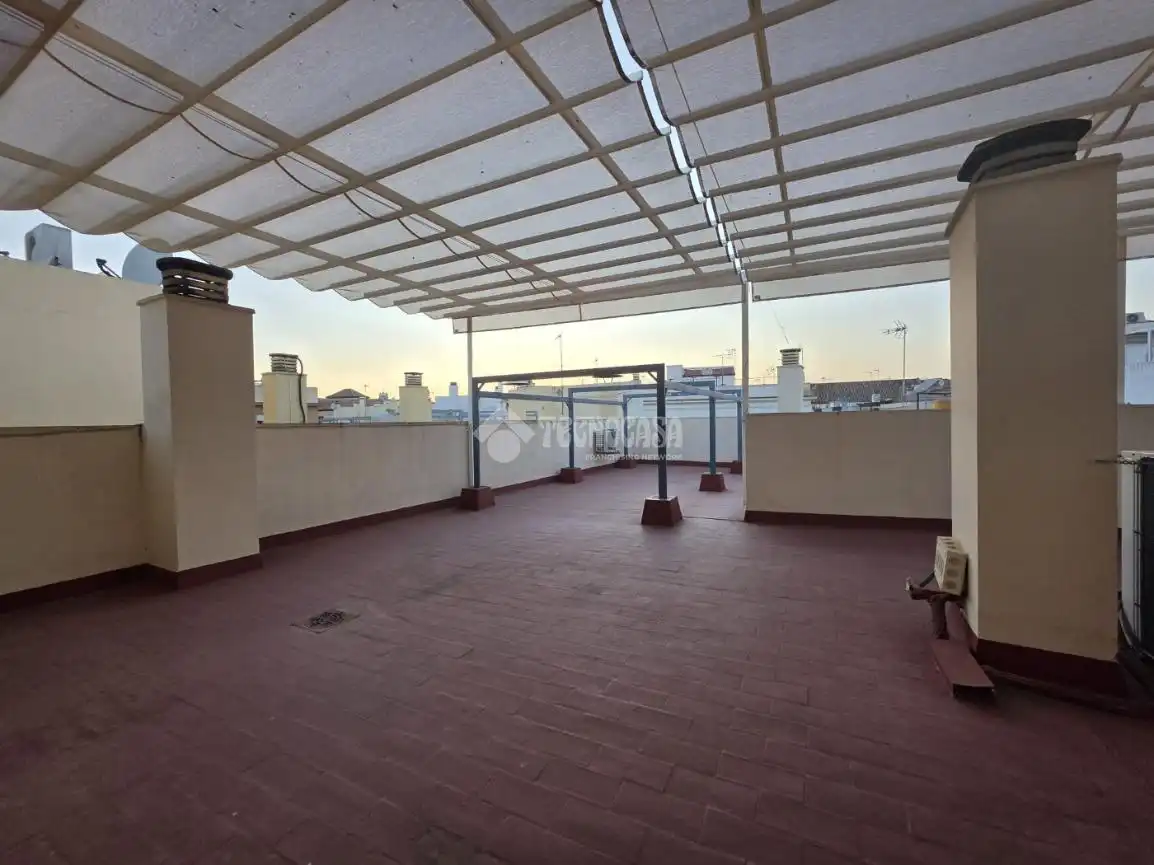 Terraza de Piso en venta en Sevilla con Aire acondicionado