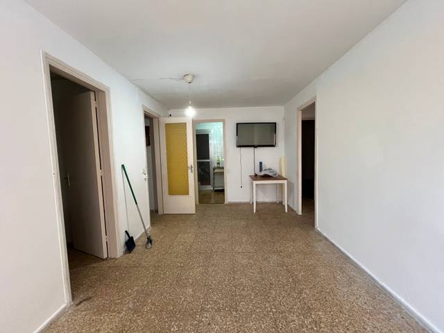 Piso en Venta en Carrer Joan Burgada en Molí Nou - Ciutat Cooperativa