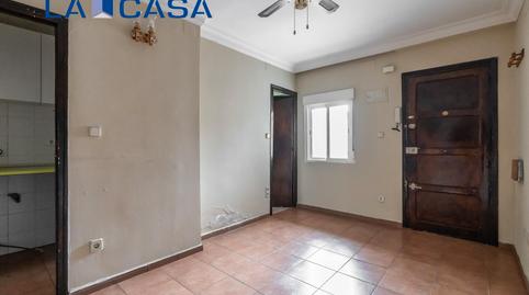 Foto 2 de Piso en venta en Calle del Puerto de la Bonaigua, San Diego,  Madrid Capital