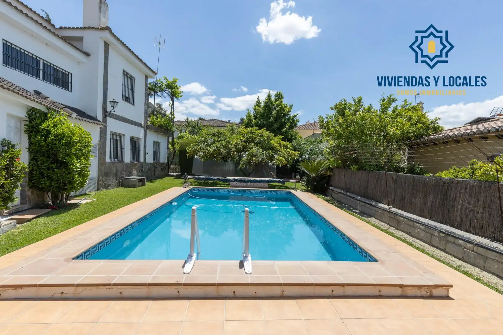 Villa mit Terrasse zum Verkauf in Calle Calle Borgoña, imagen 2