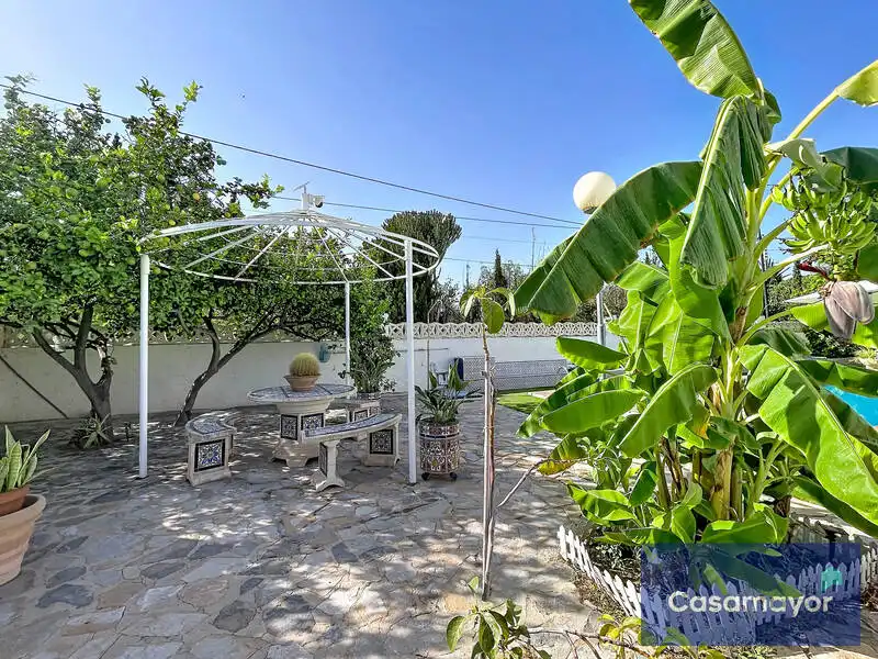 Jardí de Casa o xalet en venda en Sant Joan d'Alacant amb Aire condicionat, Jardí privat i Piscina