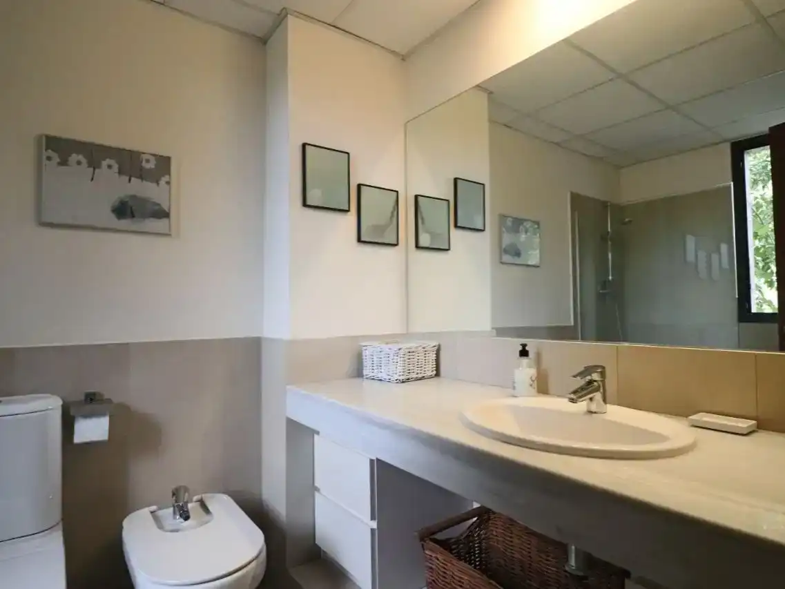 Bany de Casa o xalet de lloguer en El Rompido amb Jardí privat, Moblat i Balcó