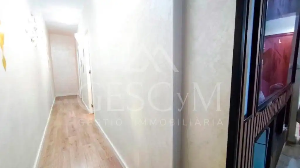 Flat for sale in Sant Joan Despí  with Parquet flooring