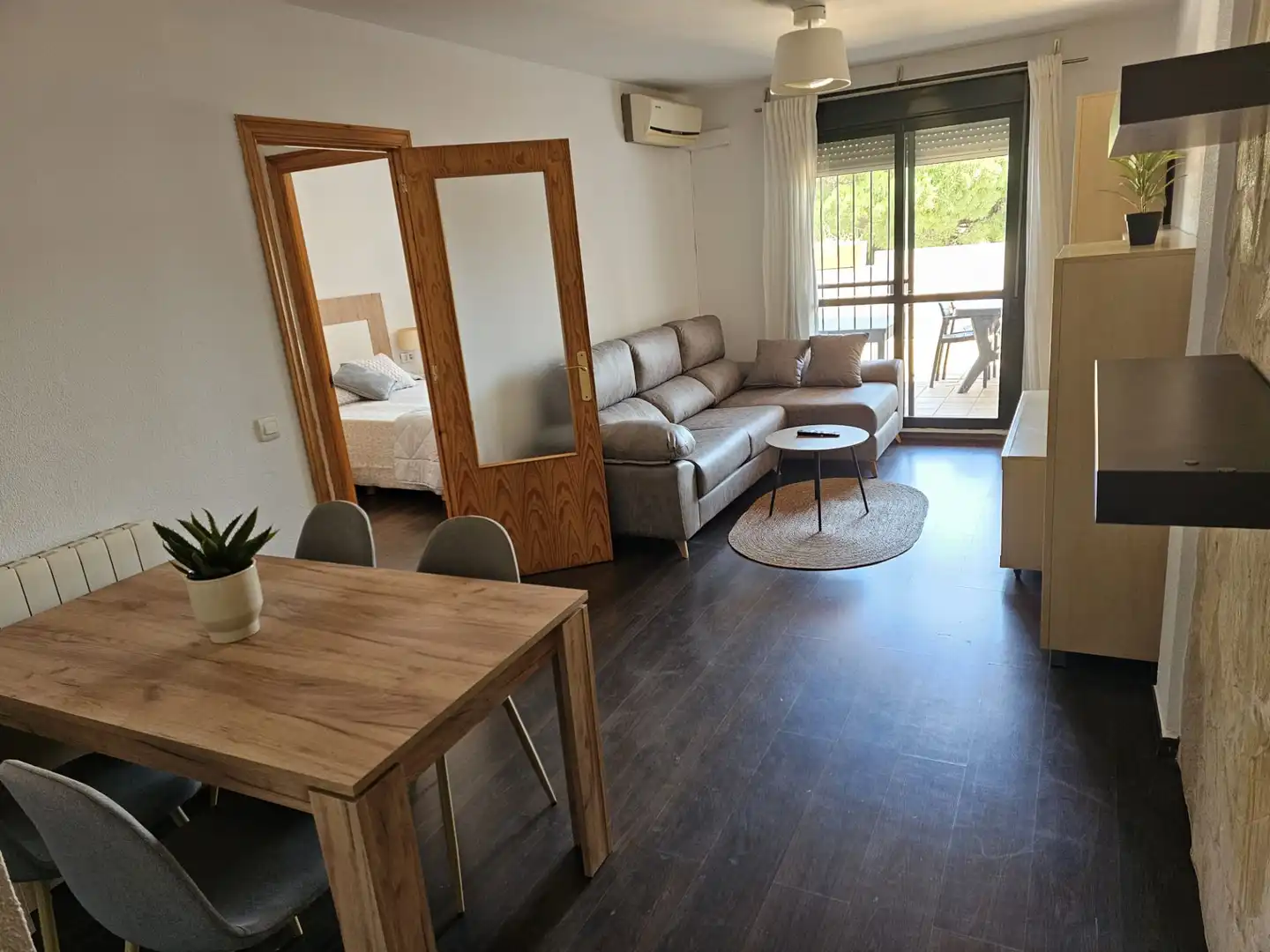Sala de estar de Apartamento de alquiler en Chiclana de la Frontera con Aire acondicionado, Amueblado y Horno