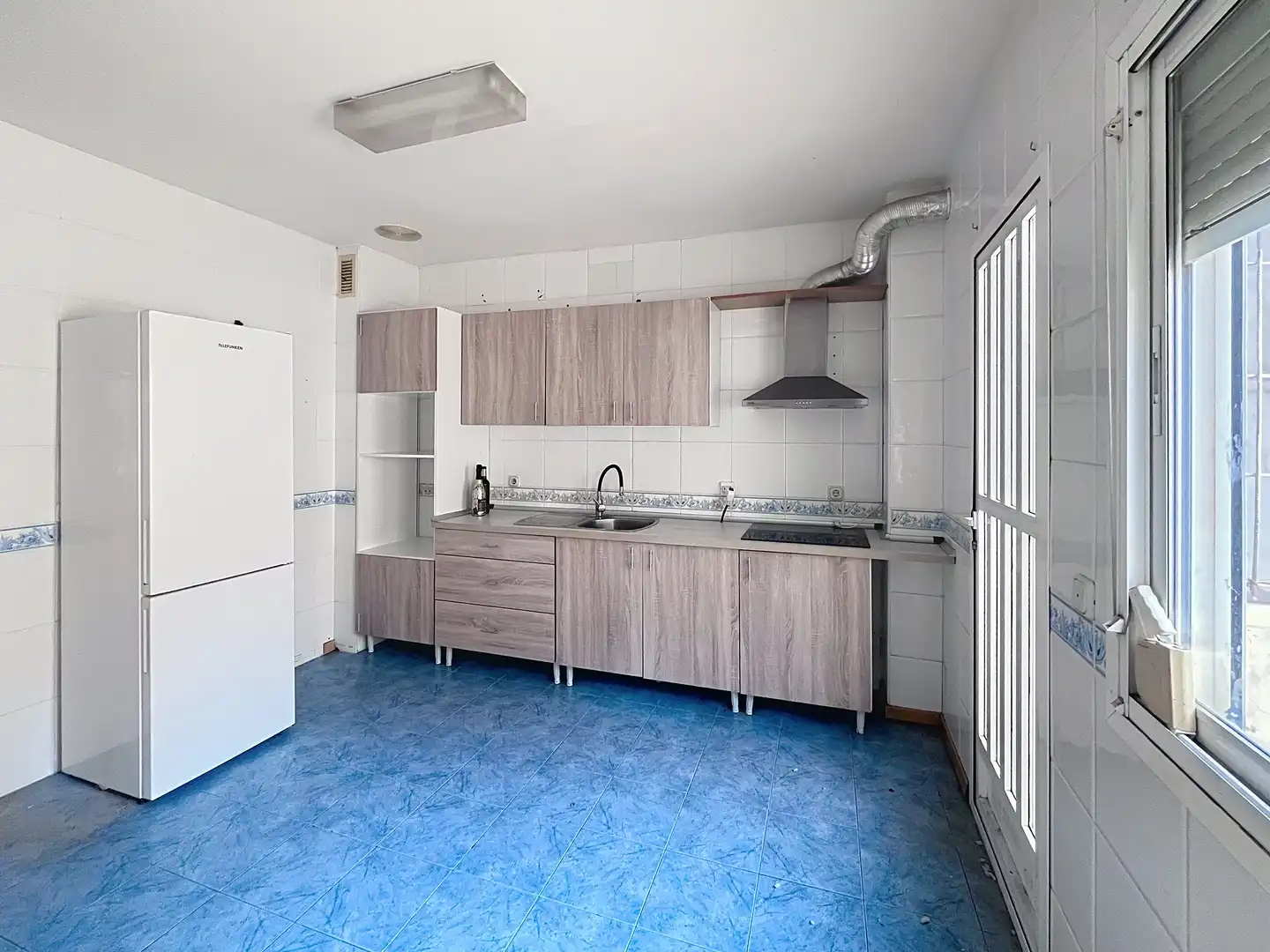 Küche von Wohnung zum Verkauf in El Ejido mit Terrasse und Balkon