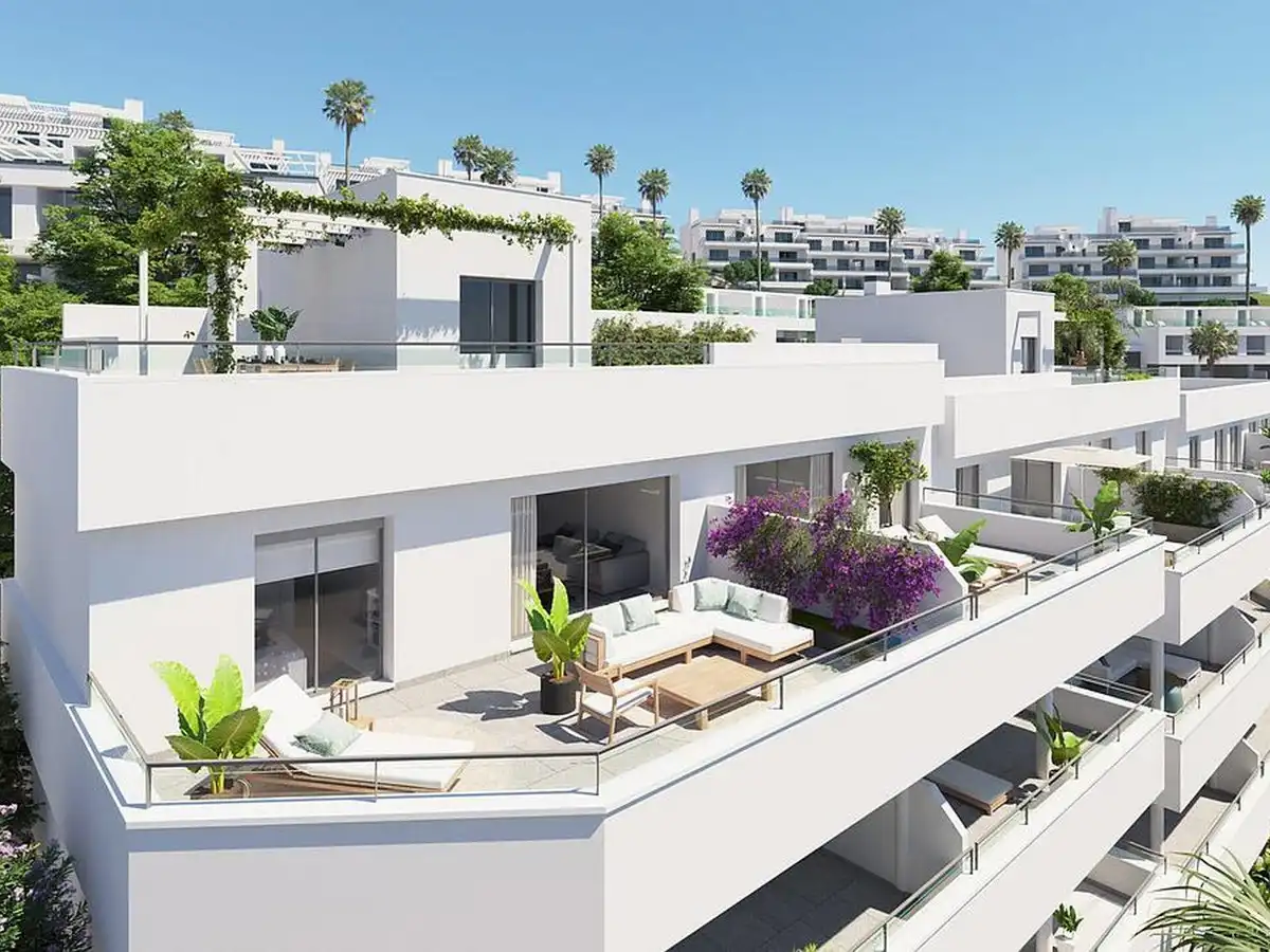 Apartamento con piscina en venta en Estepona Pueblo, imagen 2