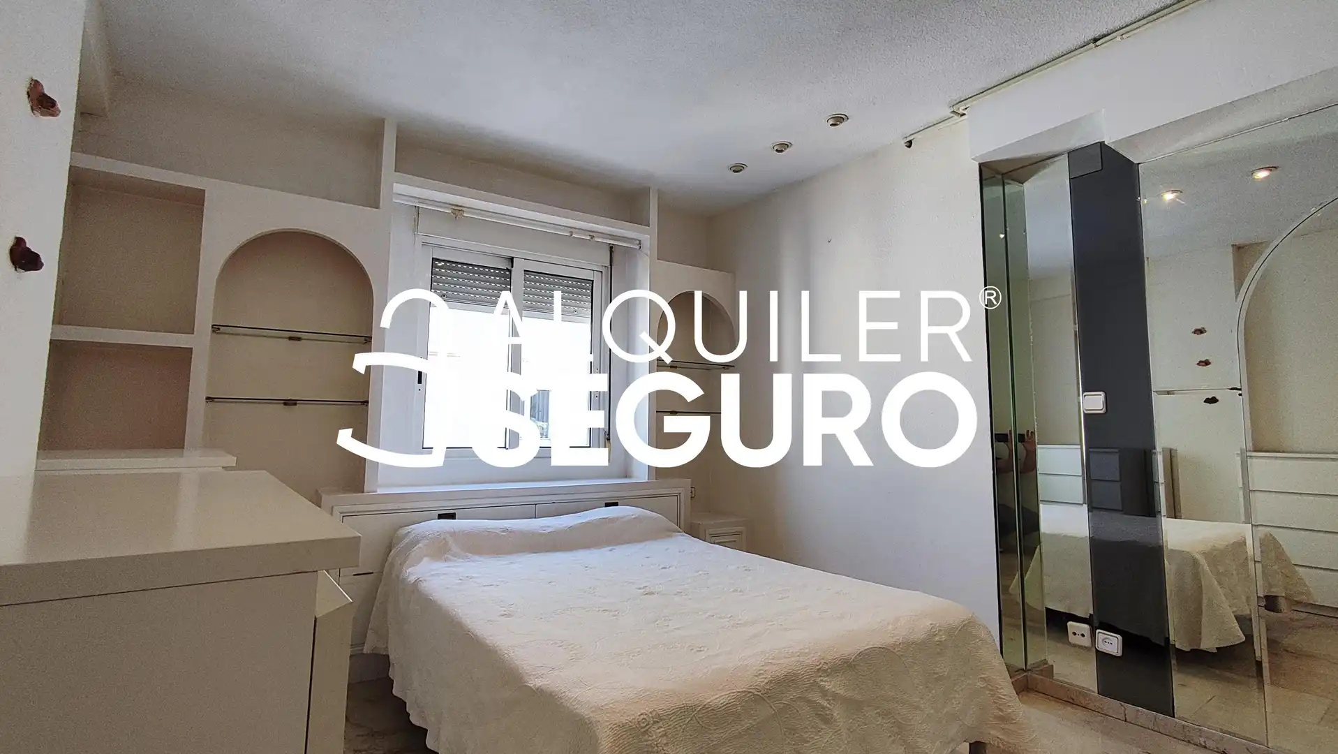 Habitación de Piso de alquiler en Córdoba con Aire acondicionado, Terraza y Amueblado