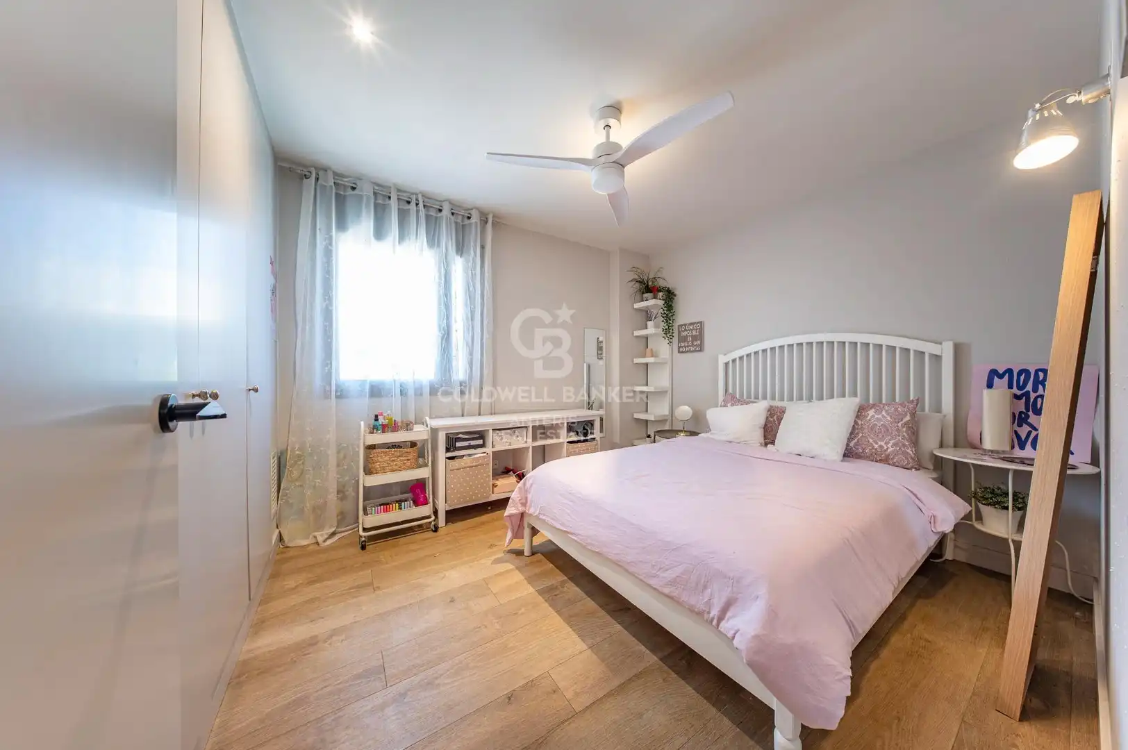 Bedroom of Attic for sale in Badalona  with Air Conditioner, Heating and Terrace