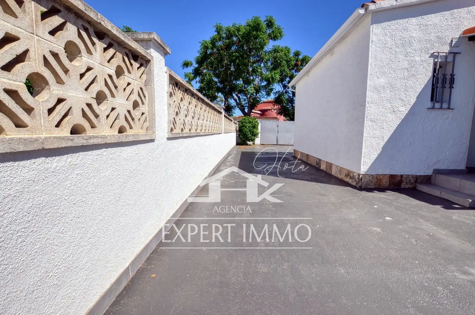 Vista exterior de Casa o chalet en venta en Empuriabrava con Calefacción, Jardín privado y Terraza