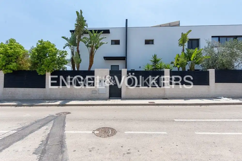 Vista exterior de Casa o chalet en venta en Zona Avenida Alta - Auditorio