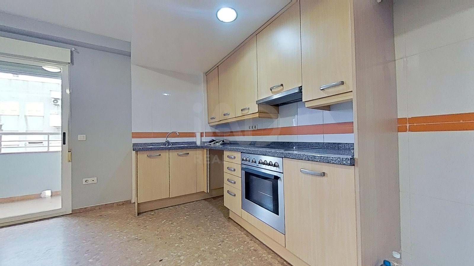 Cuina de Pis en venda en Castellón de la Plana / Castelló de la Plana amb Terrassa