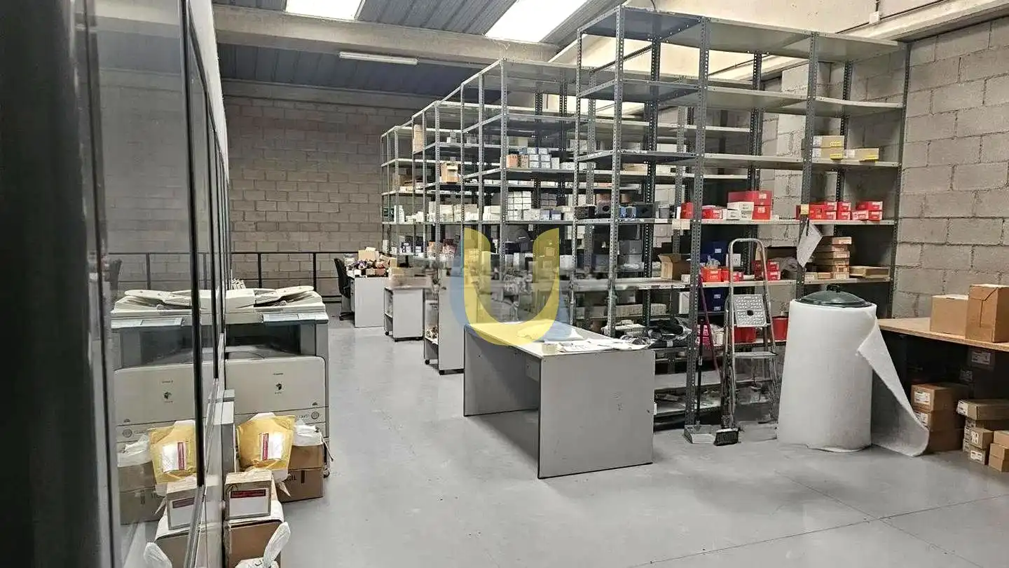 Industrial buildings for sale in Madrid