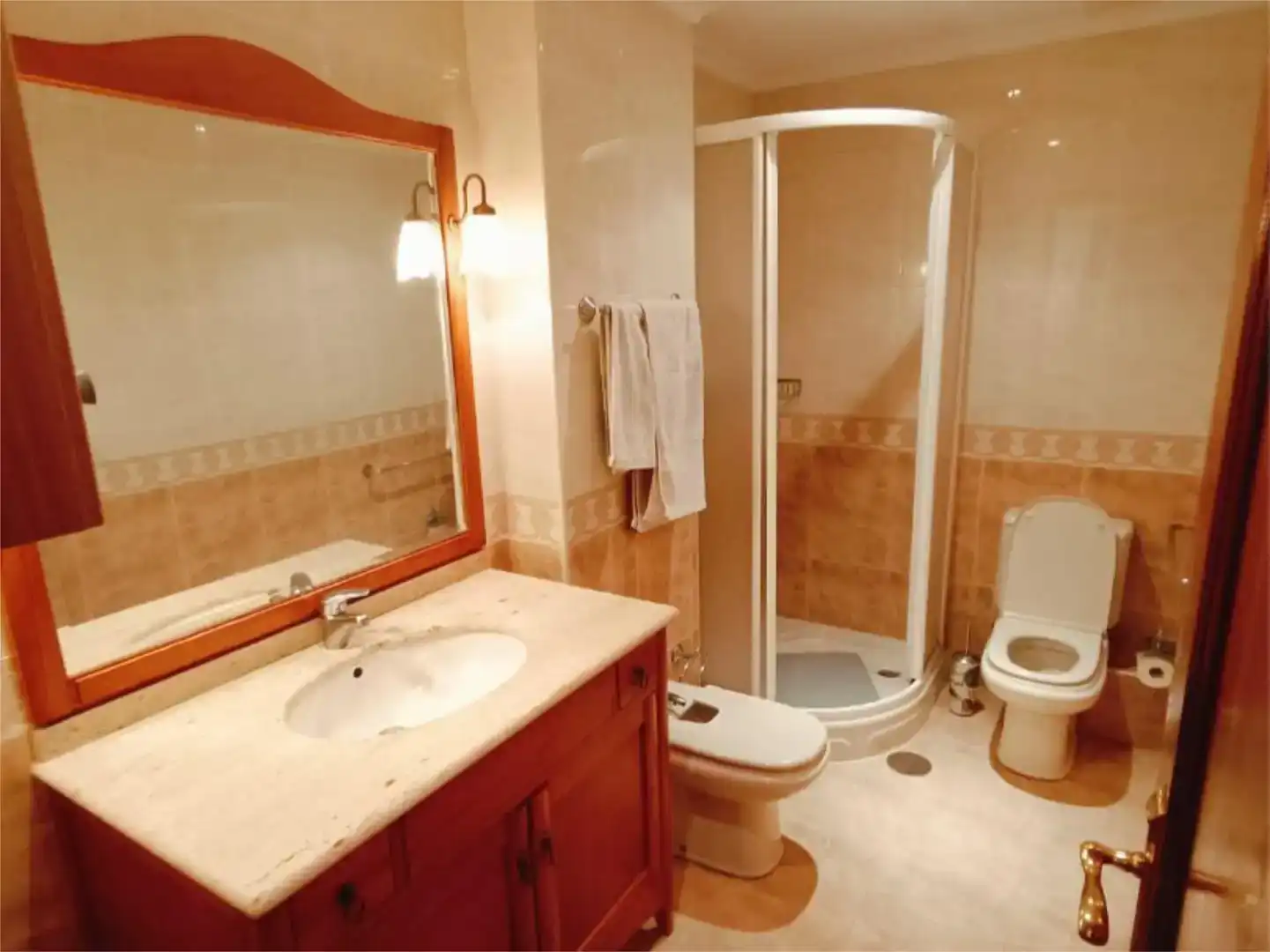 Bathroom of Flat for rent in Viveiro  with Furnished and Balcony